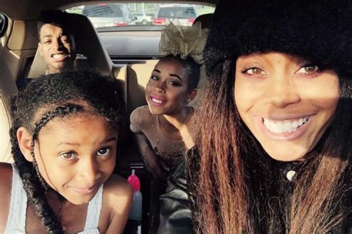 All About Erykah Badu's Family: Unveiling The Number Of Her Children