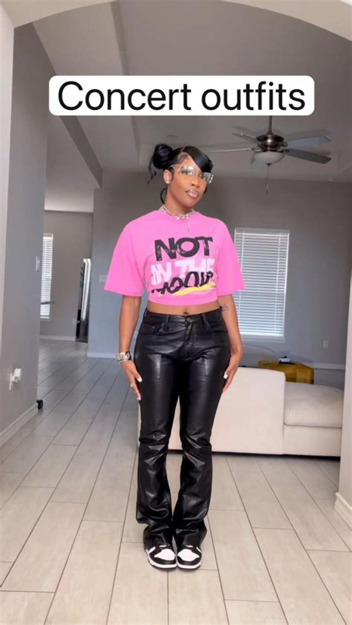 Avoid These Fashion Faux Pas: What Not To Wear To A Concert
