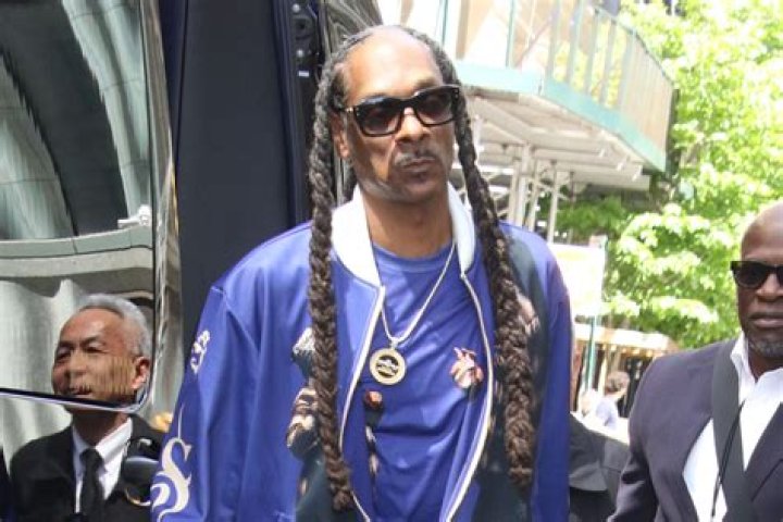 Breaking News: Snoop Dogg Arrested For Alleged Marijuana Possession