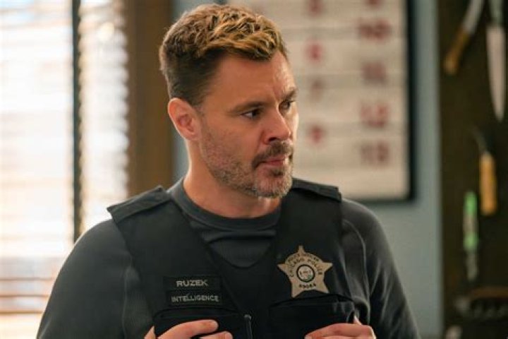 Does Adam Ruzek Leave Chicago Pd