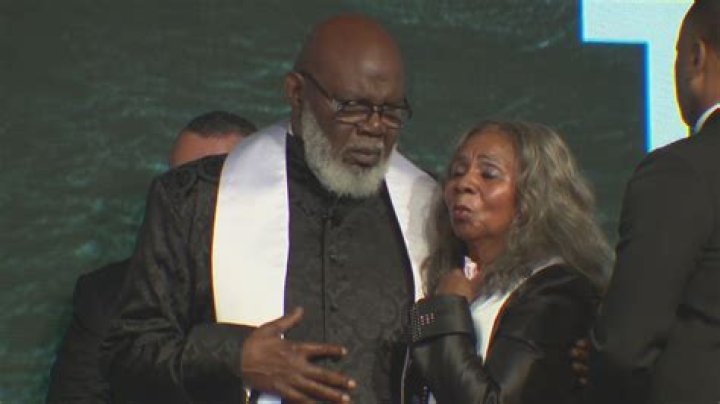 Influential Pastor T.D. Jakes' Role As A Father