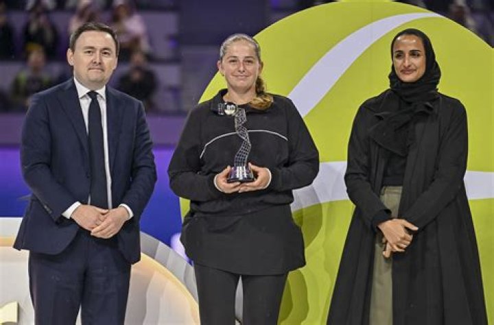 Recognizing Jelena Ostapenko's Battle With Diabetes