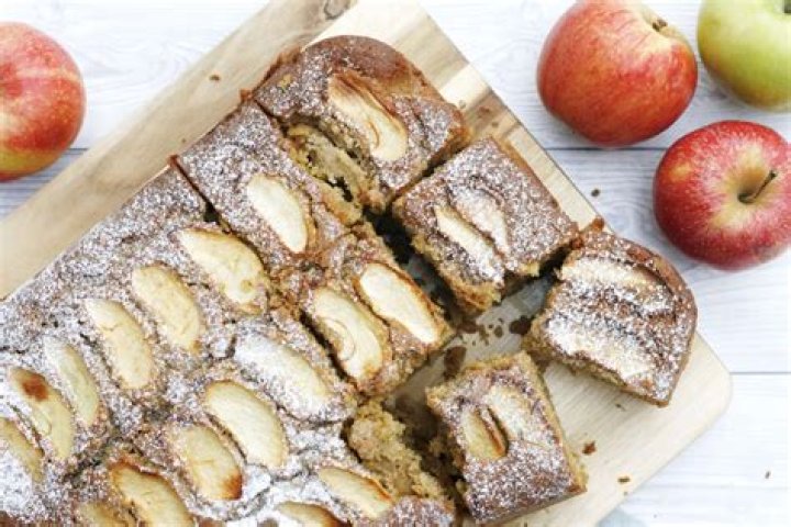 Scrumptious Martina McBride's Apple Cake: A Treat For Your Taste Buds