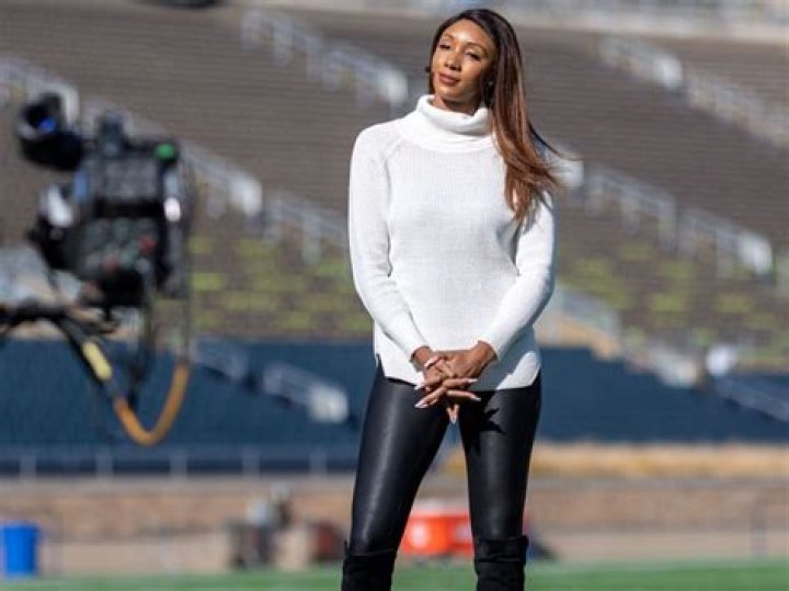 The Captivating Voice Of Maria Taylor: Acclaimed Singer-Songwriter