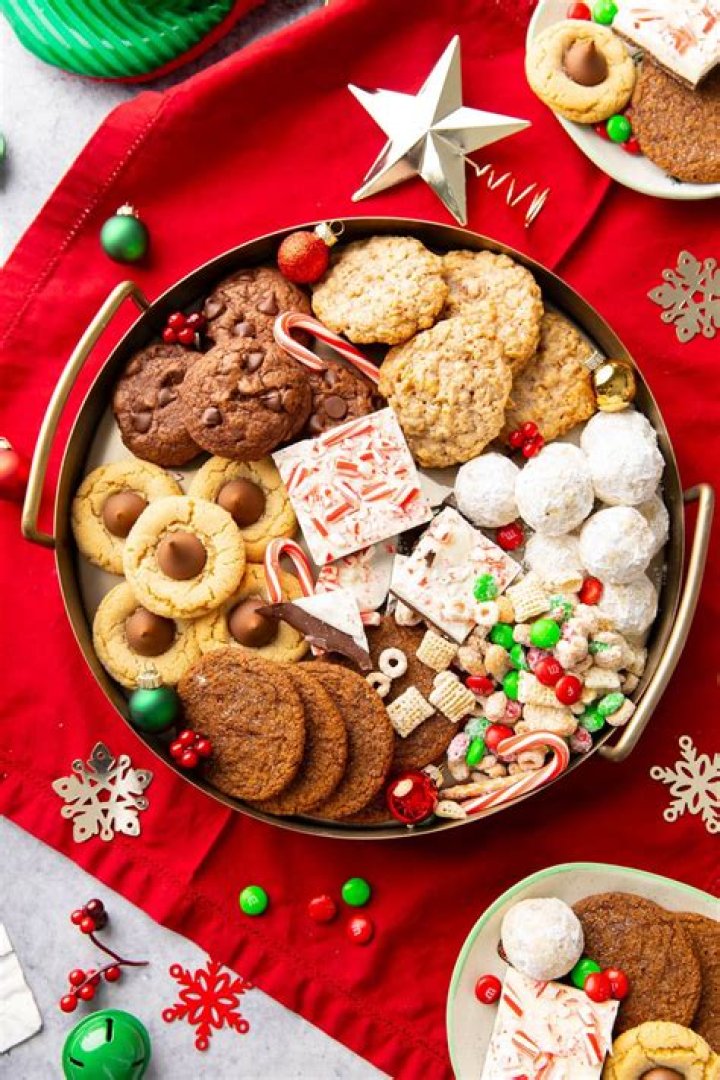 The Ultimate Christmas Candy Cookbook: Discover The Secrets To Holiday Treats