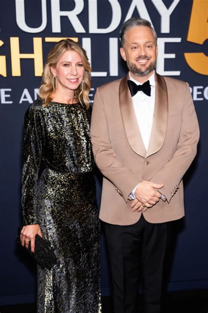 Unveiling The Role And Influence Of Nate Bargatze's Supportive Spouse