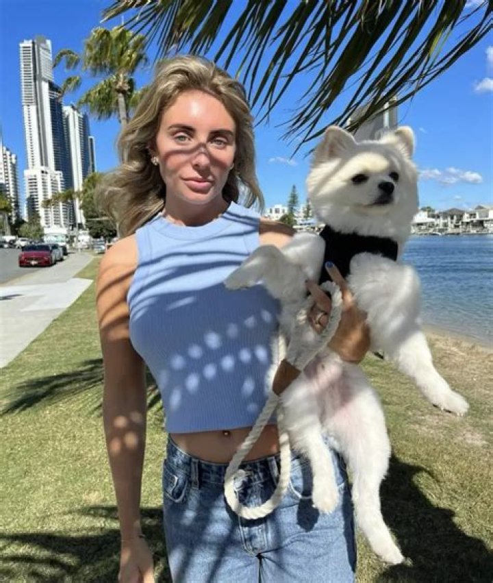 Who's Molly Novlitt And Why Was She Arrested?