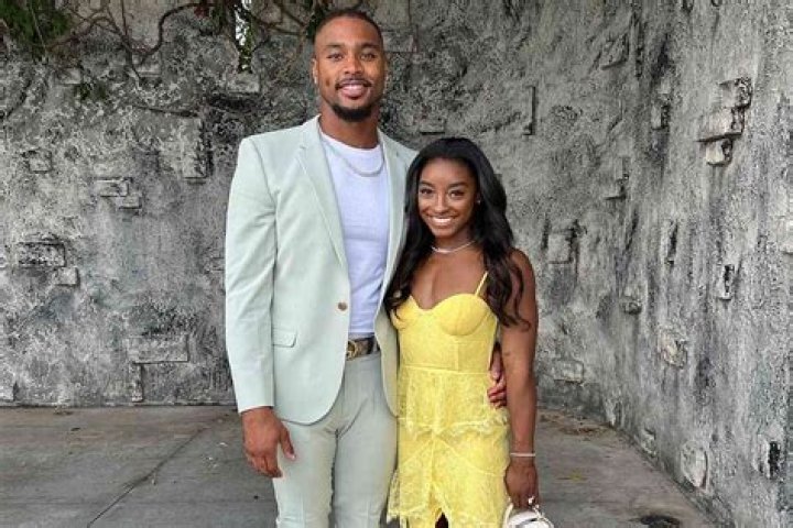 Who Is B Simone Boyfriend 2023