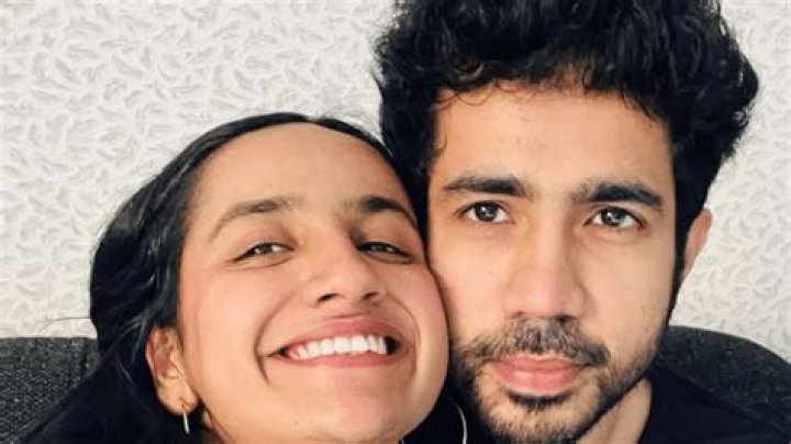Who Is UROOJ ASHFAQ's Boyfriend? - Love Life Explored